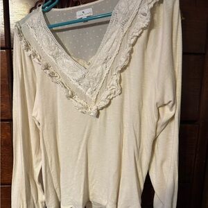 True Craft Elegant Cream Lace Trim Women's Top
